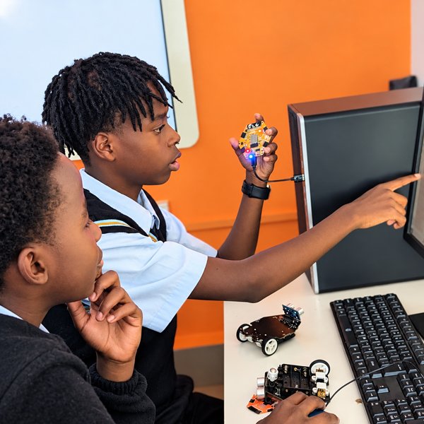 Nexa_Students_Computer